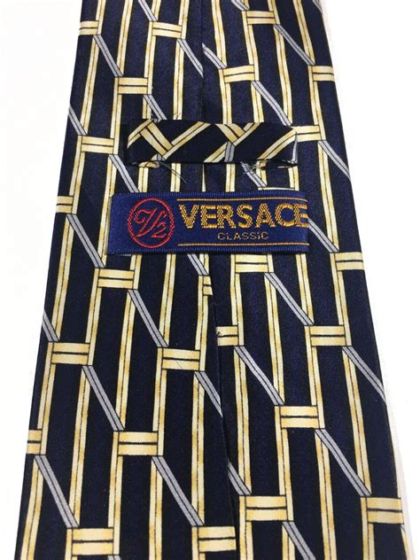 versace classic v2 tie